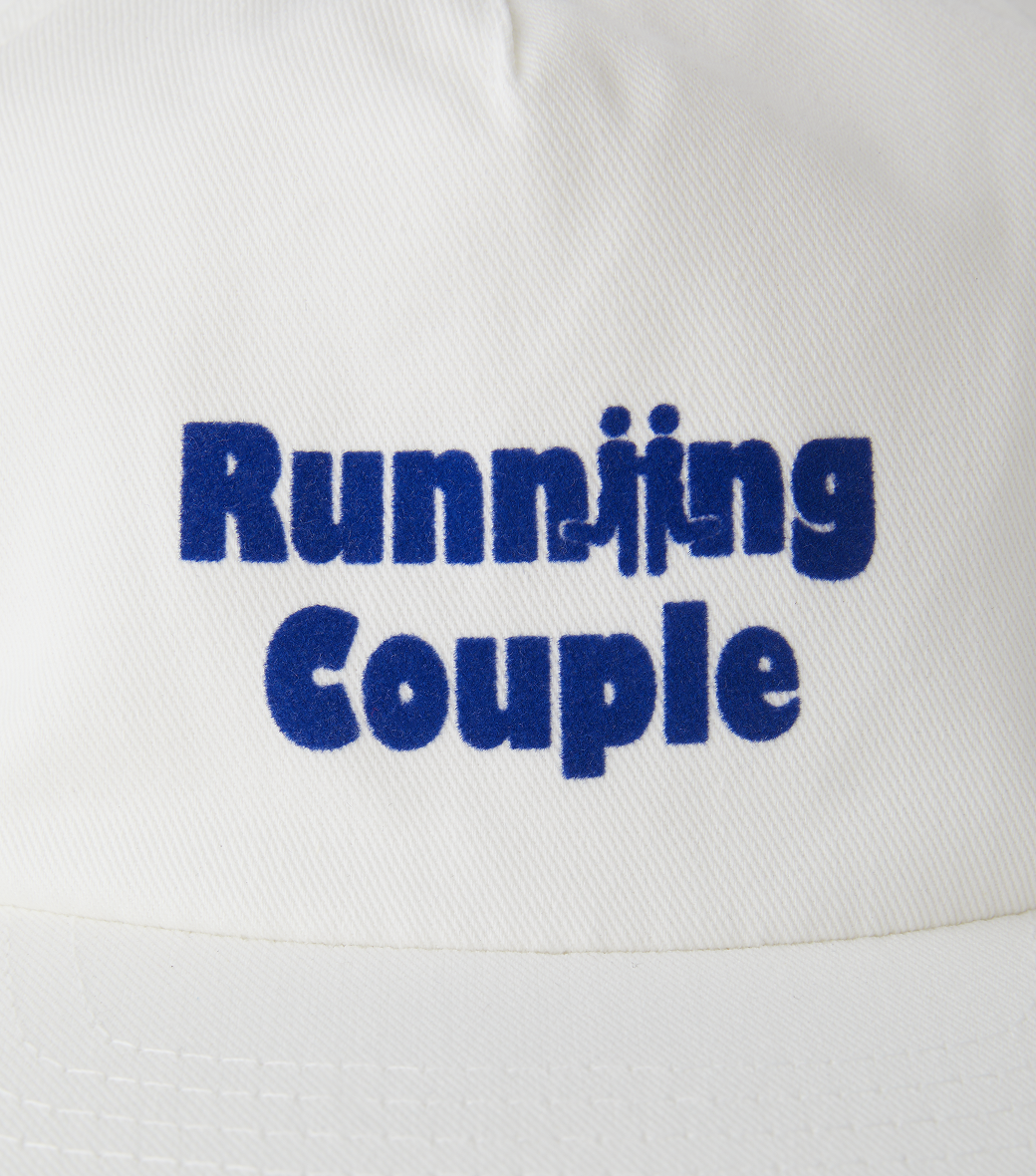 RUNNING COUPLE WIRED CAP
