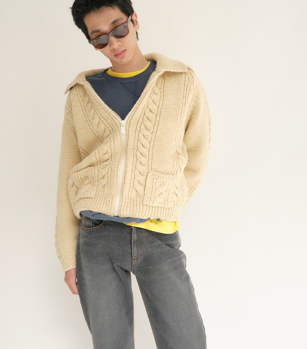 CUBE DETAIL CABLE KNIT JUMPER