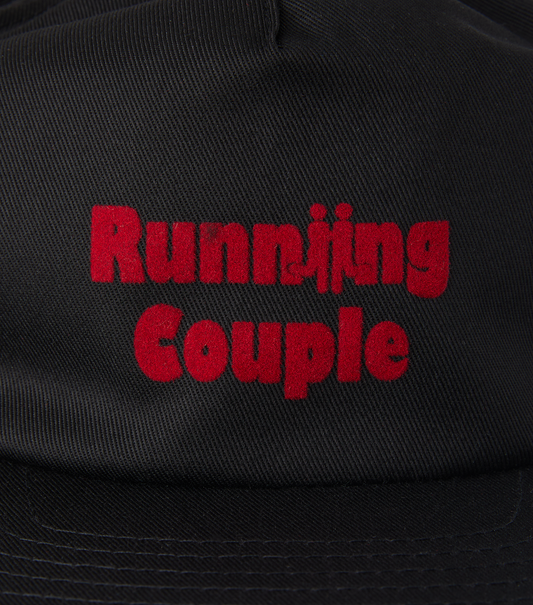 RUNNING COUPLE WIRED CAP
