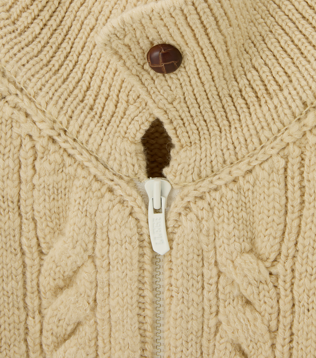 CUBE DETAIL CABLE KNIT JUMPER