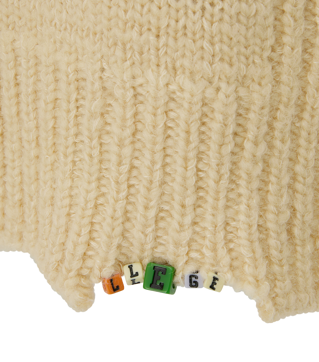 CUBE DETAIL CABLE V-NECK SWEATER