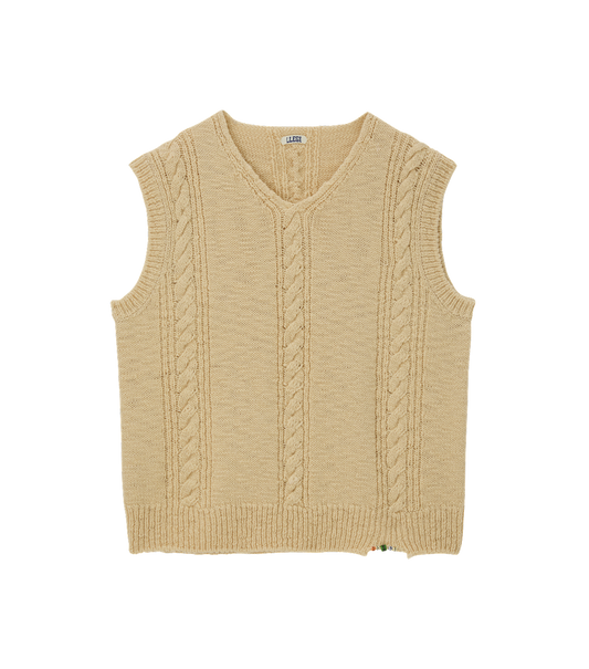 CUBE DETAIL CABLE KNIT VEST